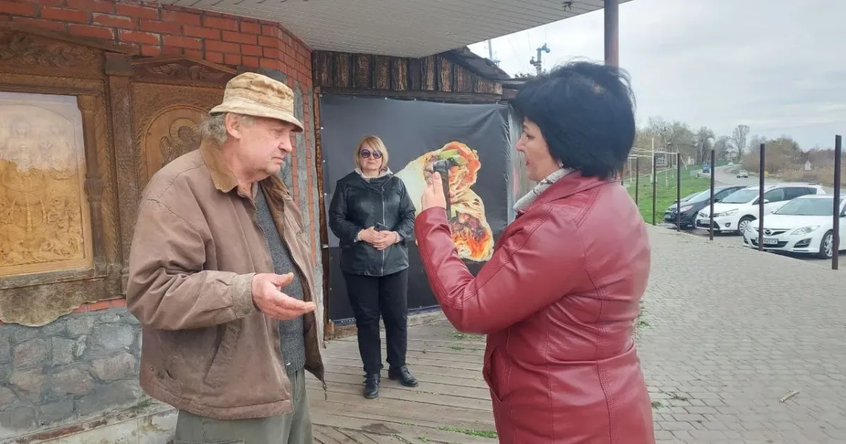 Фото з моніторингу історичних і культурних пам’яток, цікавих і незвичайних місць, наявних об’єктів туристичної інфраструктури Про проєкт «Солоницівська громада. Від цікавого до смачного» ми дізналися у фейсбуці зі сторінки Харківщина туристична. Ділимося своїм відкриттям і сподіваємося найближчим часом розповісти про проєкт більше від засновників.
