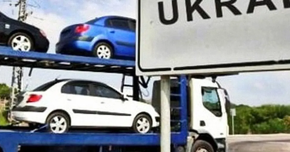 Імпорт авто в Україну у 2023 році скоротився майже наполовину Майже 400 тисяч транспортних засобів було ввезено в Україну за 2023 рік за даними МВС. Це найнижчі показники за останні 3 роки. При цьому кількість електрокарів навпаки — б'є рекорди. Київ, Львівська та Одеська області стали лідерами серед регіонів за кількістю ввезених транспортних засобів. Середній вік ввезенного авто у 2023 році складає 10 років.